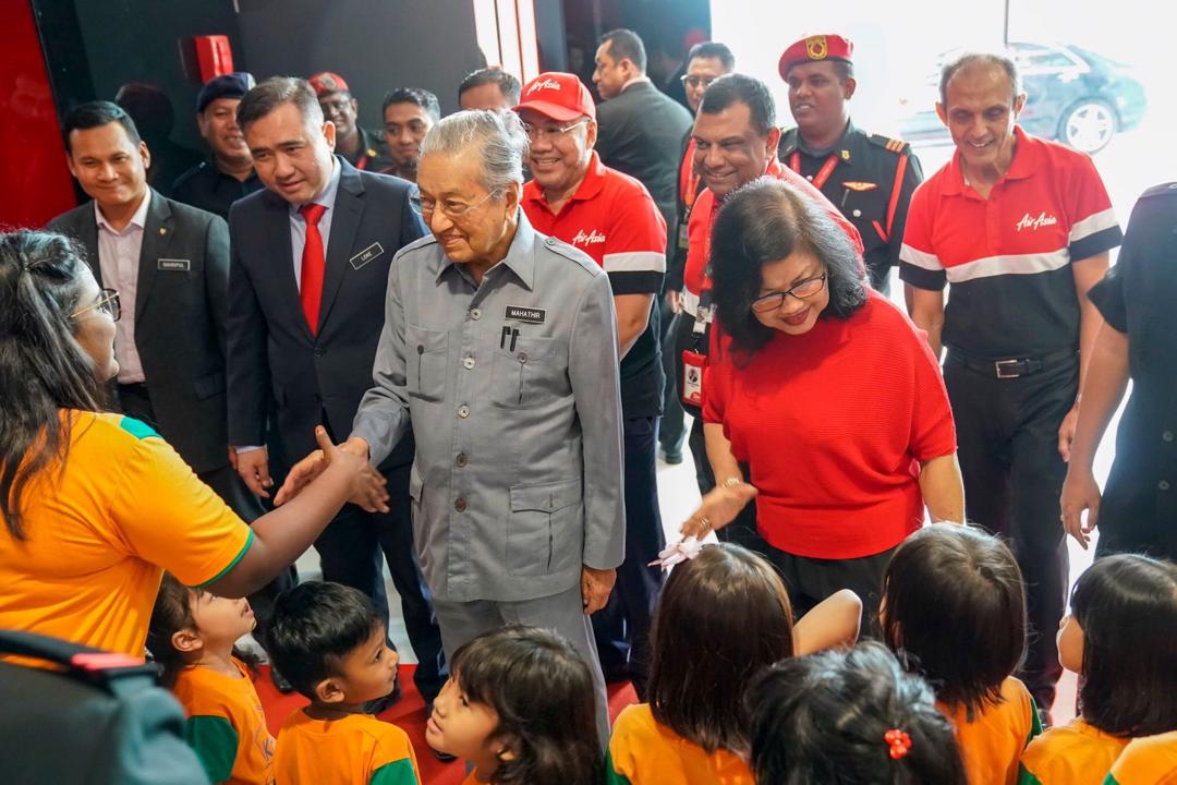 Special Appearance of Dr. Tun Mahathir at Krista RedQ, Airasia